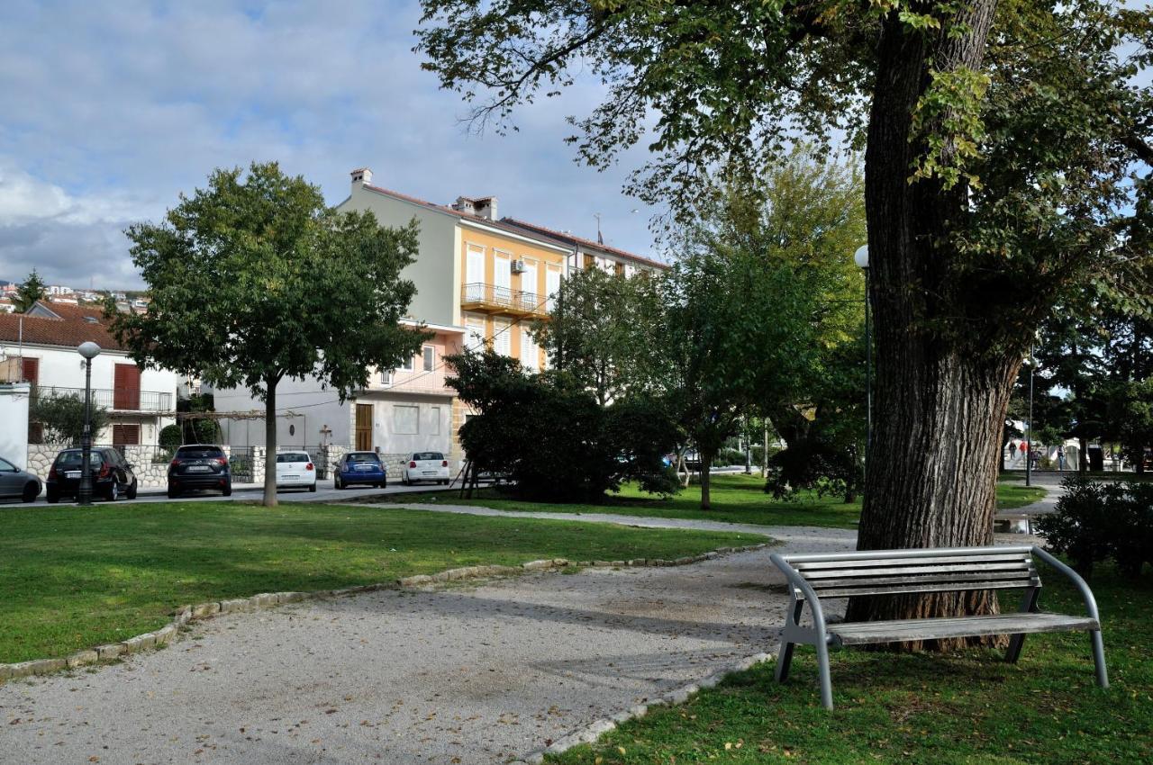 Appartamento Paril Crikvenica Esterno foto